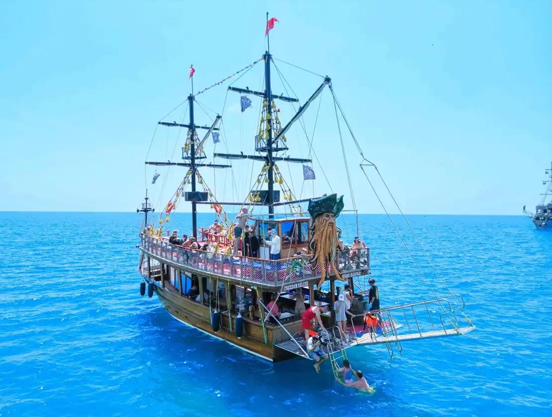Antalya Kundu Gulet Tekne Kiralama  16M Özel Yapım